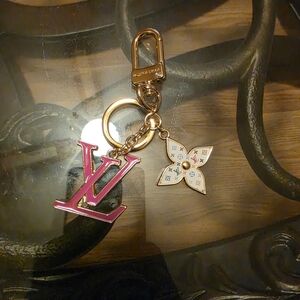 Louis Vuitton Pink and Gold Monogram LV Charm Key Holder